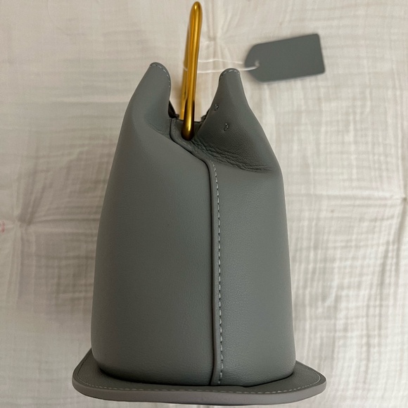 Verona Hill Vienna Hand Bag / Cross Body in Gray - Picture 3 of 3